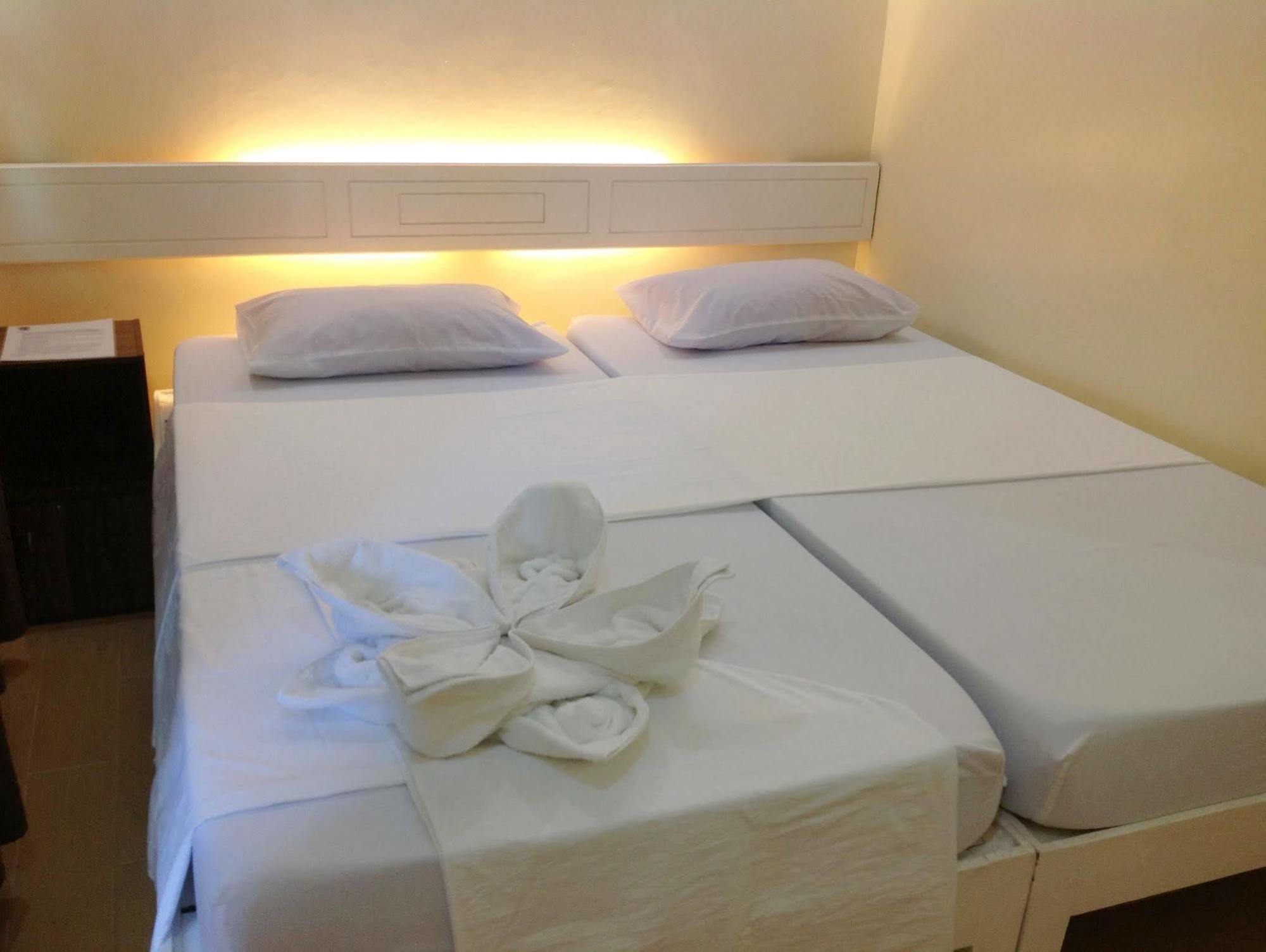 คัวกิน เบดแอนด์เบรคฟาสต์ Bed & Breakfast เอลนิโด ภายนอก รูปภาพ
